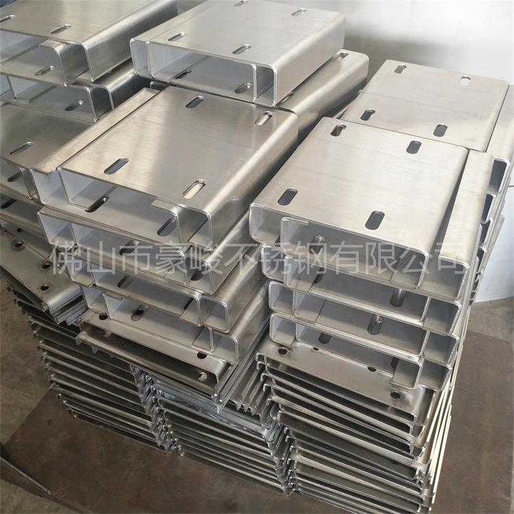 專業(yè)不銹鋼剪折彎加工定制工廠，質(zhì)量保證，交貨準(zhǔn)時(shí)！