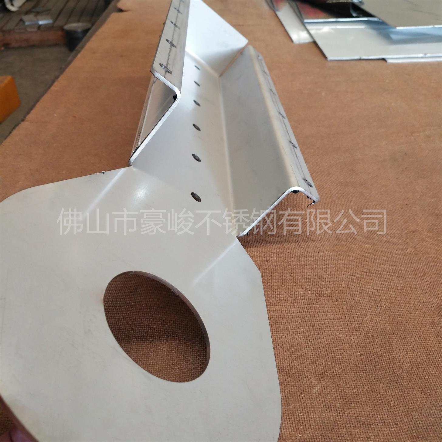 鈑金件折彎加工